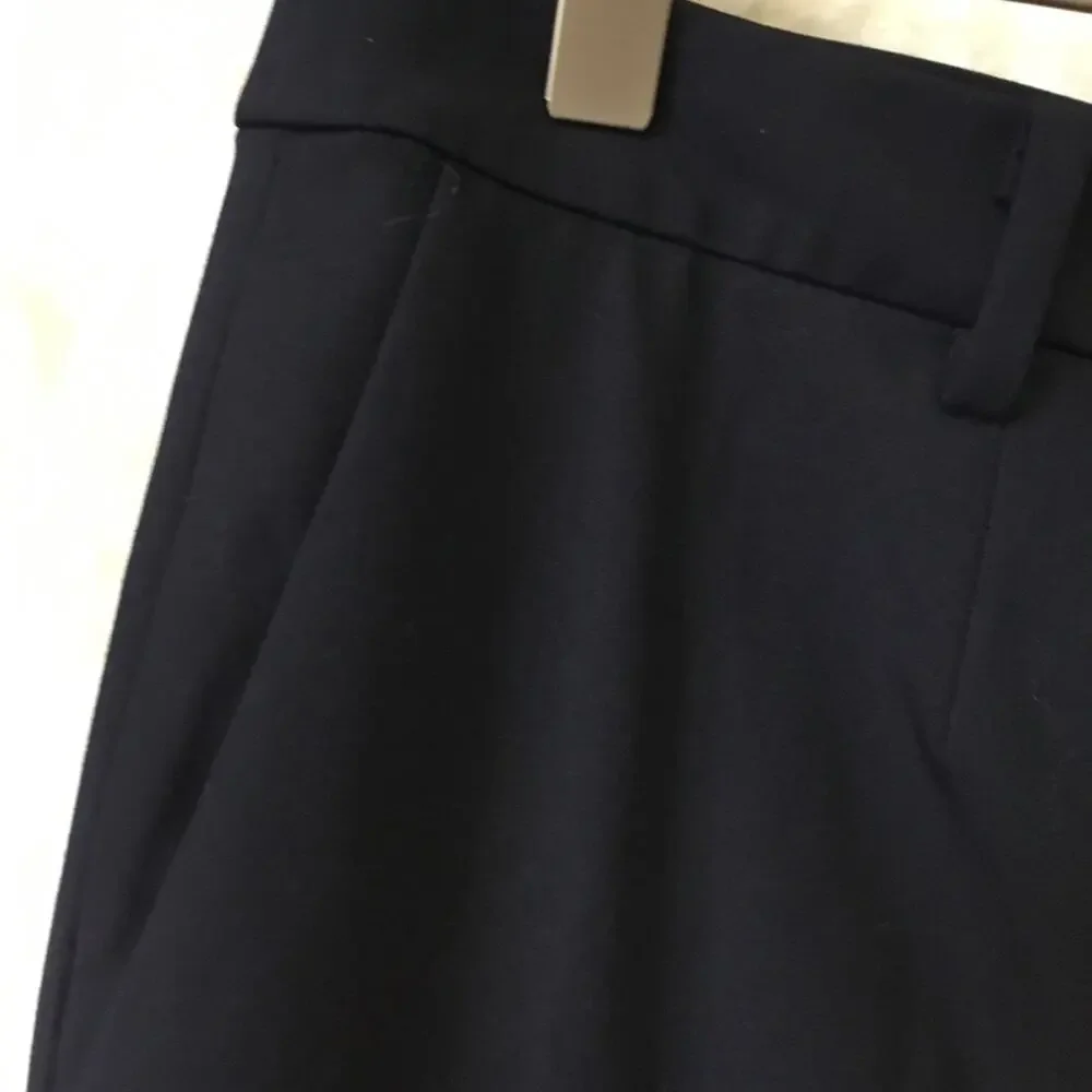 Uniqlo Black Smart Ankle Pants - Picture 3 of 10